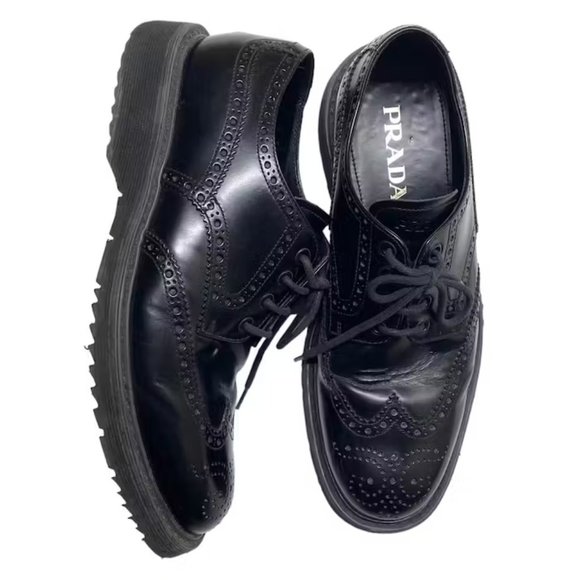 PRADA Designer Black Leather Wing Tip Dress Shoes Made in Italy Men's 8.5 - Picture 1 of 5